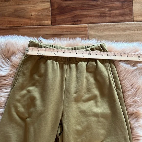 Left On Friday Homerun Sweatsuit NWOT Sz S/M - Picture 8 of 11